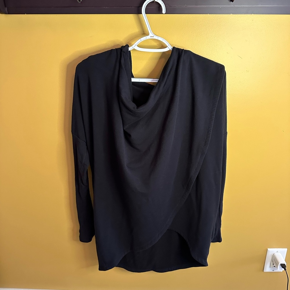 Athleta Black Drape Sweatshirt Prana Wrap